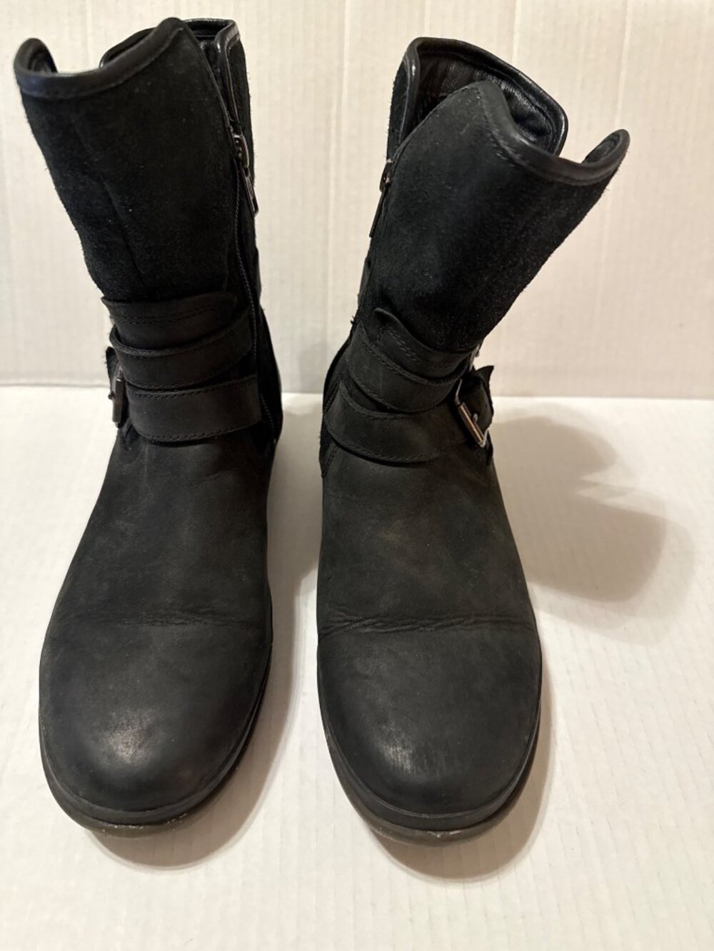 UGG Women's Waterproof Leather Simmens Boots KB8 Black 1008439 Size US 8